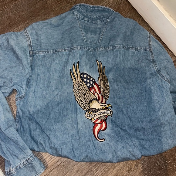 Harley Davidson Button down - Picture 2 of 5